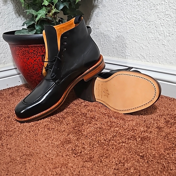 Men's Dress Boots - Picture 2 of 8